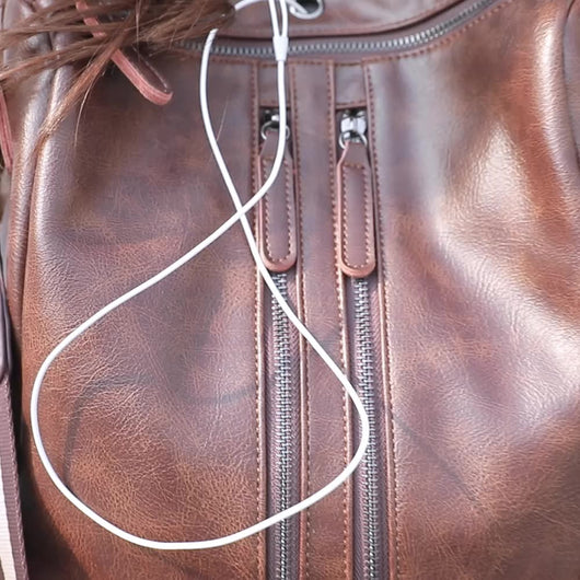 Mochila de Cuero Engrasado Premium - Viajes y Uso Diario - Image 10