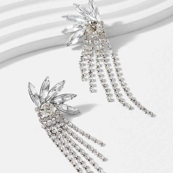 Aretes Largos Superpuestos en Capas con Borlas - Image 6