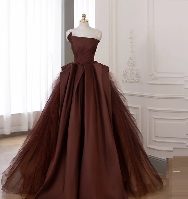 Vestido de Noche Elegante con Sostén Integrado y Falda Voluminosa