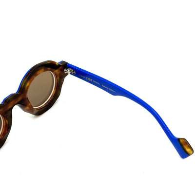 Gafas de Sol Polarizadas Azul Klein con Diseño Irregular - Image 23