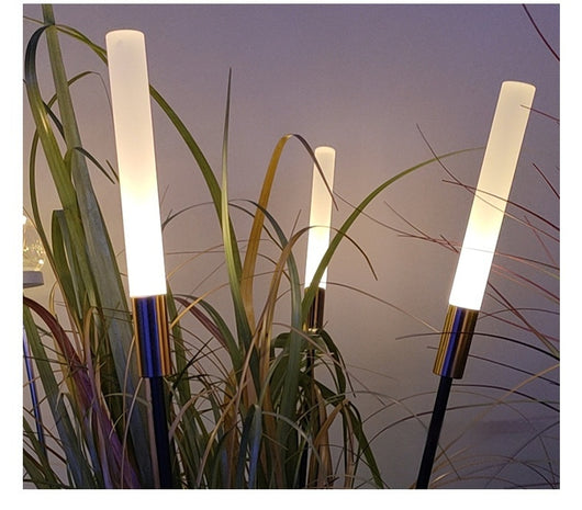 Lámpara Solar LED para Jardín con Enchufe - Image 20