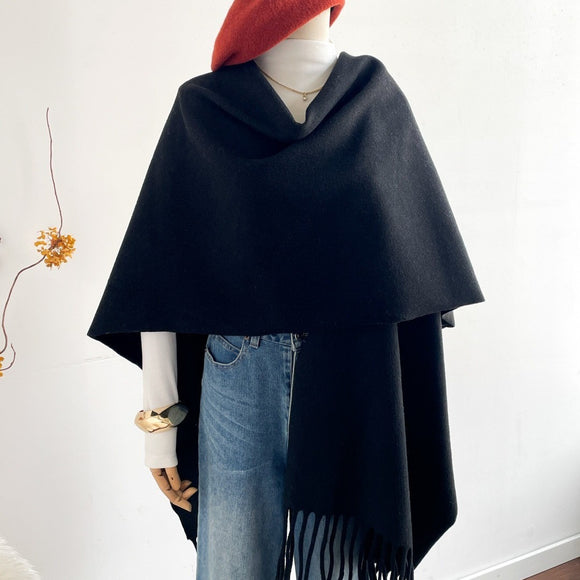 Solid Color Retro Travel Cape - High-Quality Warm Coat