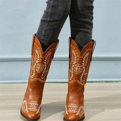 Botas Altas de Tacón Fino con Punta Afilada Estilo Retro Europeo - Image 6