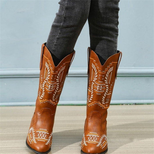 Botas Altas de Tacón Fino con Punta Afilada Estilo Retro Europeo - Image 6
