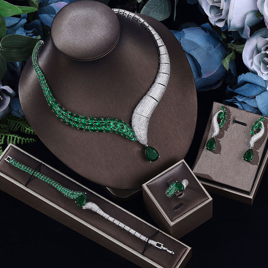 Juego de Joyería Completo: Collar, Aretes, Anillo y Pulsera