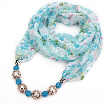 Collar Pañuelo de Chifón con Dije de Aleación Estampado - Image 11