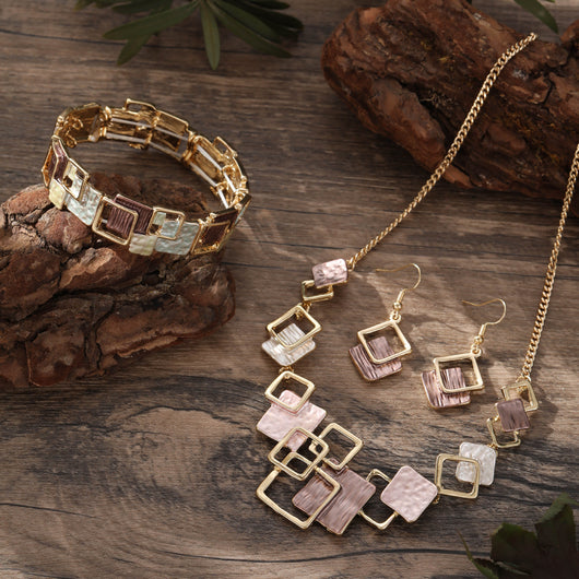 Conjunto de Aretes, Pulsera y Collar con Cuadrados Geométricos Pintados en Óleo - Image 4