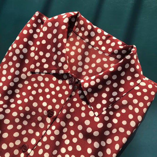 Camisa Vintage Burdeos con Lunares en Seda - Cuello Solapa Manga Larga - Image 18