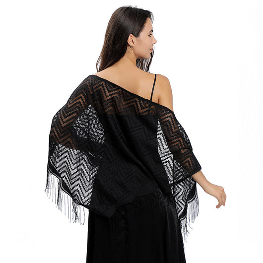 Vestido de Noche con Capa de Encaje y Escote Triangular - Image 9