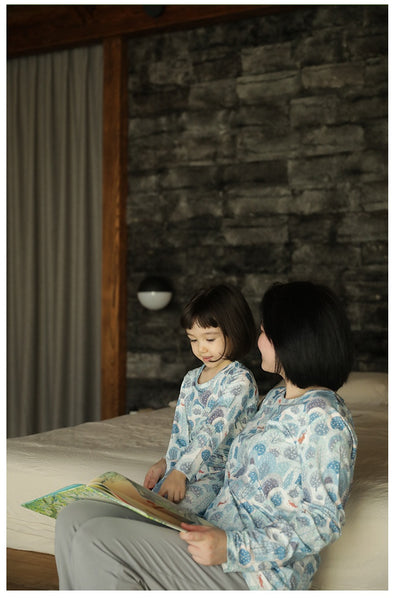 Bamboo cotton knitted parent-child pajama set with a pumpkin print long-sleeve top and solid light blue-grey pants. - Image 38