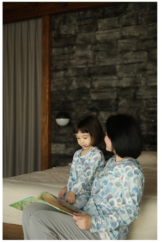 Bamboo cotton knitted parent-child pajama set with a pumpkin print long-sleeve top and solid light blue-grey pants. - Image 38