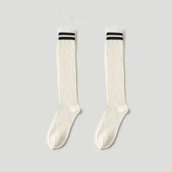 Calcetines JK Estilo Japonés Hueco Negro y Blanco con Relleno Suave