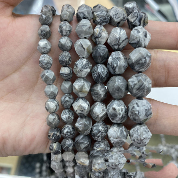 Pulsera de Cuentas de Piedra Facetada con Mapa