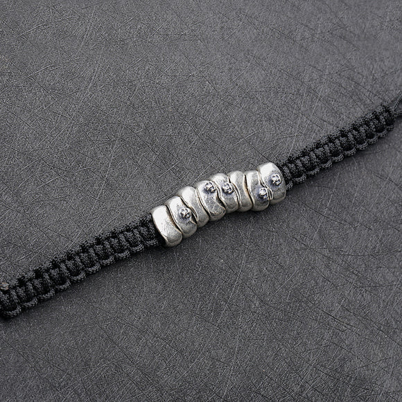 Pulsera Táctica de Paracord Plateado con Diseño Calavera