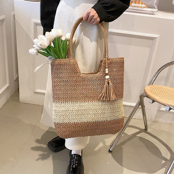 Bolso Tejido para Hombro con Decoración de Borlas - Diseño Minimalista