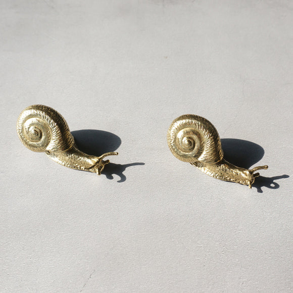 Tirador de Caracol Retro Europeo en Latón para Muebles y Puertas