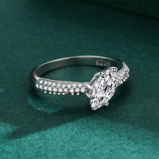 Anillo de Diamante en Plata 925 Estilo Lujo Minimalista - Image 8