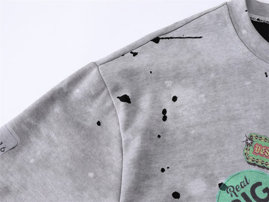 Camiseta Estilo Americano con Estampado Desgastado para Hombre - Image 12