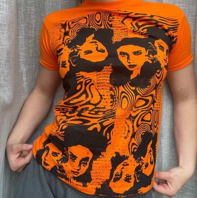 Camiseta Estampada Multicolor para Mujer con Diseño Frontal - Image 11