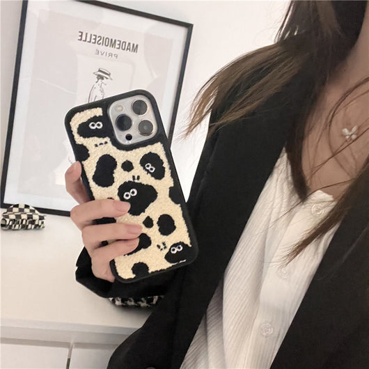 Funda de Felpa Bordada con Adorables Briquetas para Teléfono - Image 6