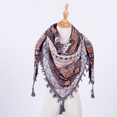 Pañuelo Cuadrado Étnico con Flecos y Tejido Jacquard - Image 4