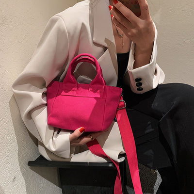 Bolso Cuadrado Compacto con Correa Ancha Ajustable - Image 15