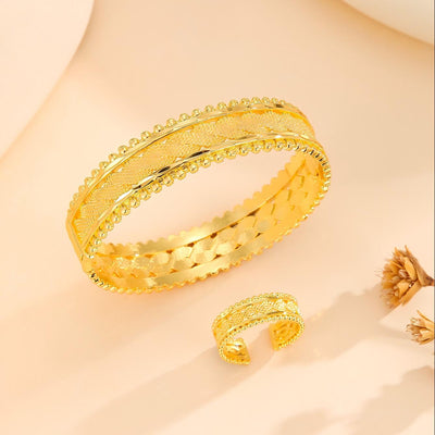 Vintage gold-plated open cuff bracelet and matching open ring with chevron pattern and beaded edges. - Image 5