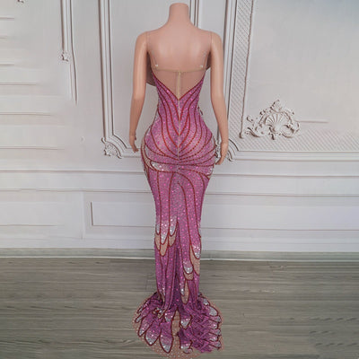 Falda Sirena de Lentejuelas Plumas Rojo Rosa Tridimensional - Image 4