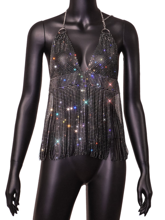 Camiseta justa com costas em tela arrastão, cristais e borlas estilo europeu