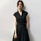 Vestido Camisero Ajustado de Algodón con Pliegues Simétricos y Corte Vertical