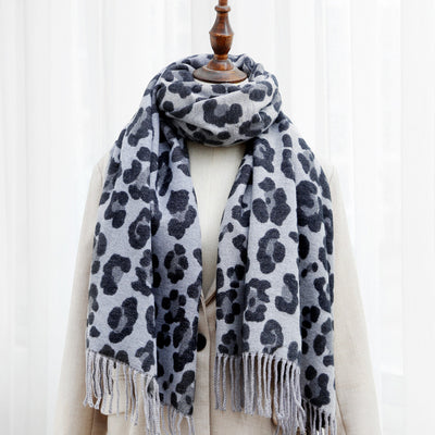 Bufanda Estampado Leopardo Doble Cara con Borlas Gruesas - Cashmira Premium - Image 13