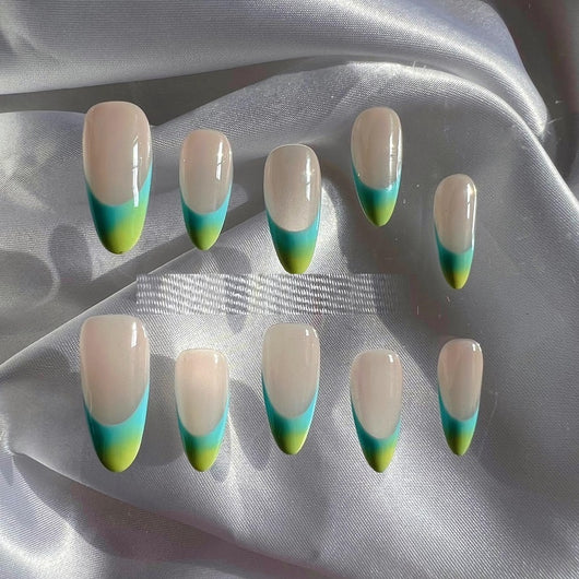 Manicura Francesa Almendra Personalizada Acabado Premium Hecha a Mano