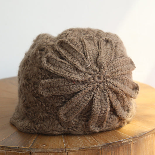 Gorro de Lana Tejido a Mano para Mujer - Image 7