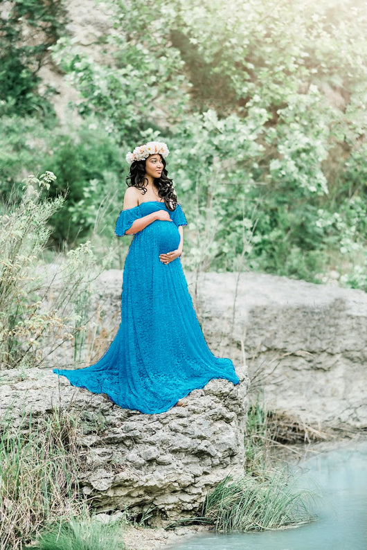 Vestido de Maternidad Corto con Encaje y Cola Elegante - Image 10