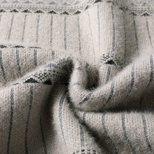 Suéter Grueso de Cuello Redondo para Hombre con Forro Polar y Textura de Visón Sintético - Image 28