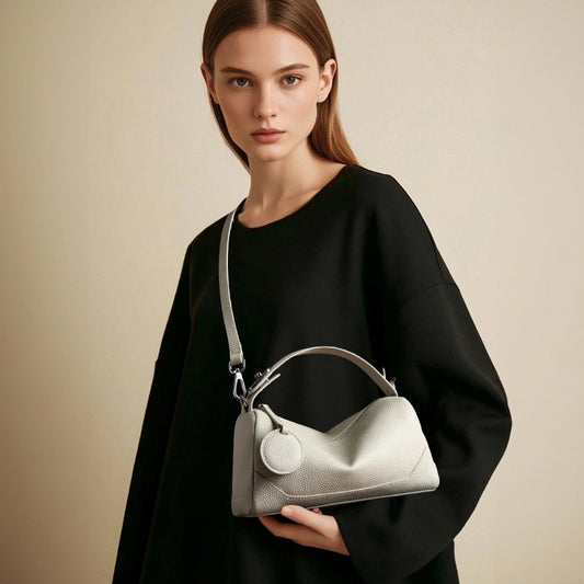 Bolso Crossbody de Cuero Genuino para Mujer - Portátil y Elegante - Image 2