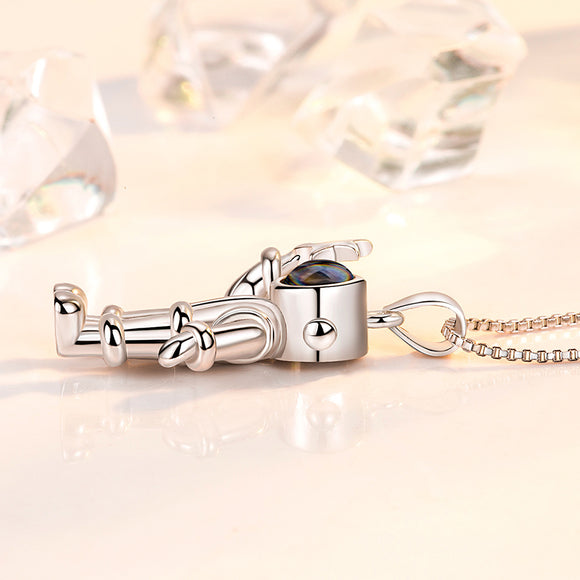 Collar Colgante de Piedra Proyectora Astronauta en Cien Idiomas