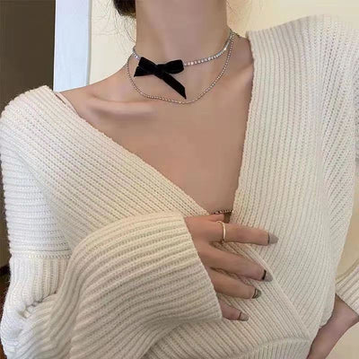 Collar Colgante Trébol de Cuatro Hojas Retro en Cobre Puro con Lazo Tridimensional - Image 19