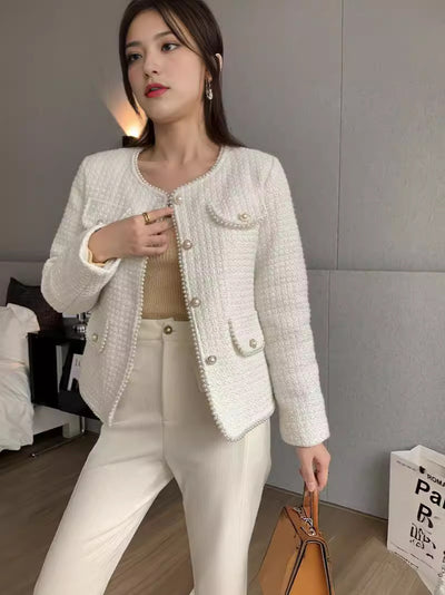 Abrigo de Lujo Chanel para Mujer - Elegancia Sofisticada Otoño Invierno - Image 7