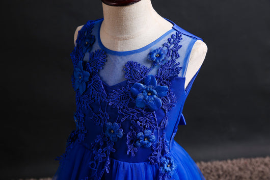 Vestido Princesa Elegante sin Mangas con Borlas Bordadas - Image 15