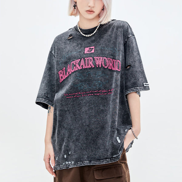 Camiseta Vintage Desgastada con Letras Recortadas