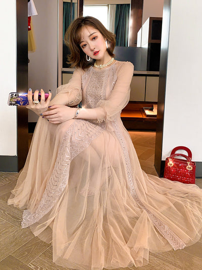 Vestido de Encaje Malla con Cintura Enjoyada y Tirantes - Image 4