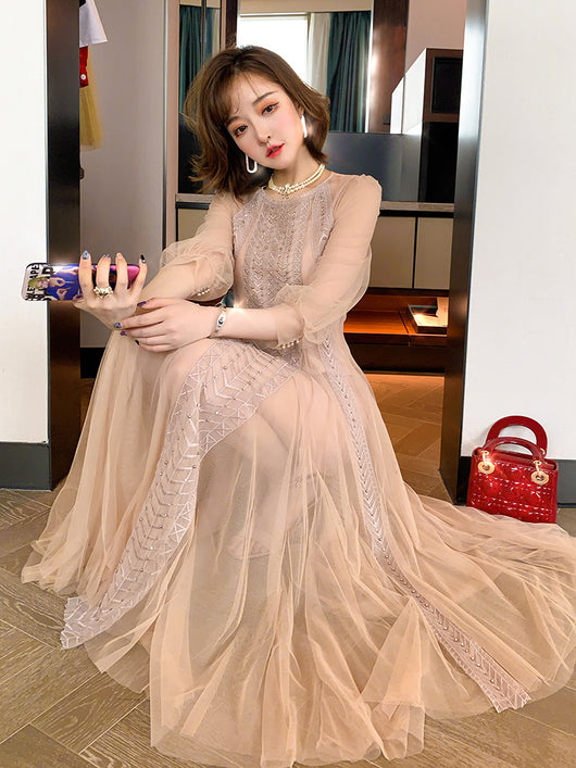Vestido de Encaje Malla con Cintura Enjoyada y Tirantes - Image 4