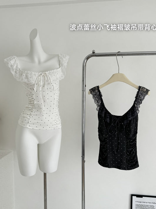 Blusa Crop Ajustada con Volantes, Encaje y Lunares - Manga Casquete - Image 3
