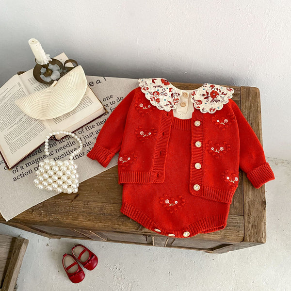 Gorro Ha Yi para Bebé Niña Rojo con Bordado de Amor