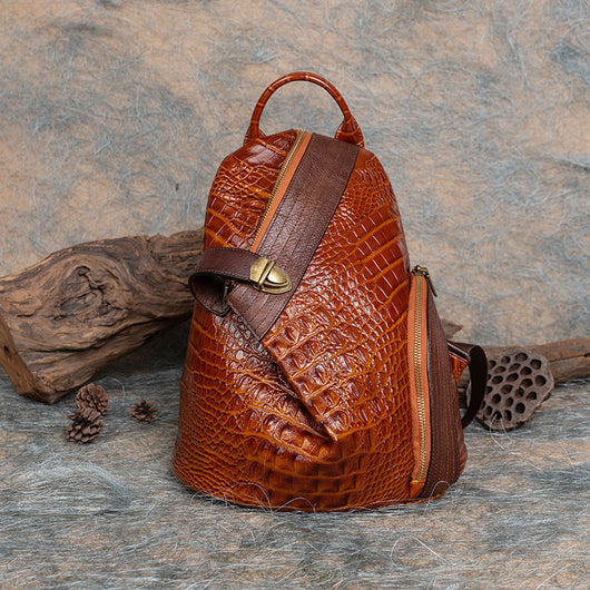 Mochila Vintage Estilo Chino con Patrón de Peces en Cuero Repujado - Image 5