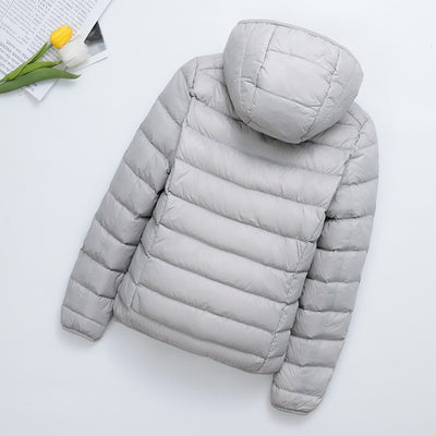 Chaqueta Slim Ultraligera con Capucha y Cuello Alto - Image 3