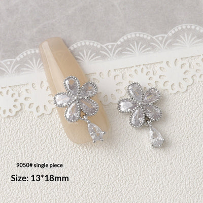Accesorios de Decoración de Uñas con Moño de Circón Plateado - Image 6