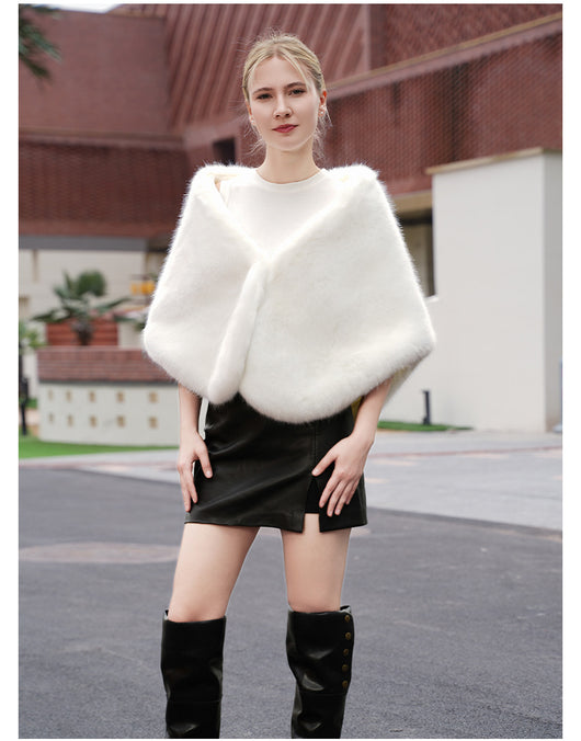 Chaleco Formal Elegante para Anfitrión en Tono Blanco Cálido - Image 10