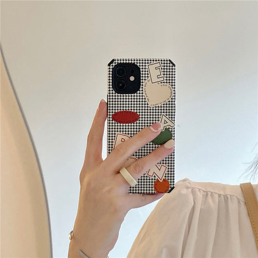 Funda Protectora Antigolpes Estampado Cuadrícula Alfabeto Inglés - Image 3